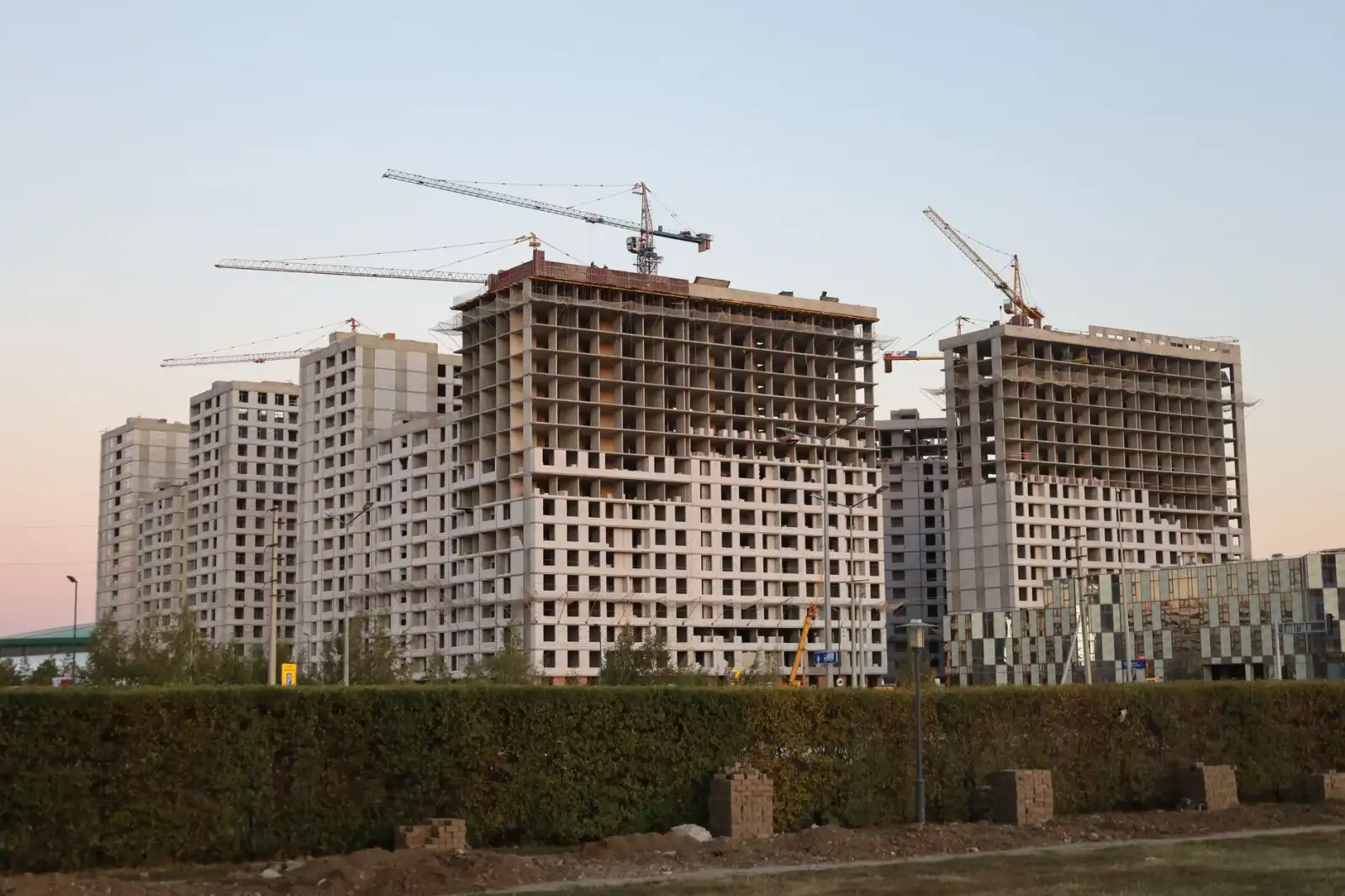 烟尘浓度监测常见技术路线对比及选型建议