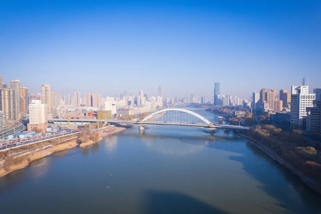 烟气分析仪在工业窑炉废气监测中的应用方案与效果分析